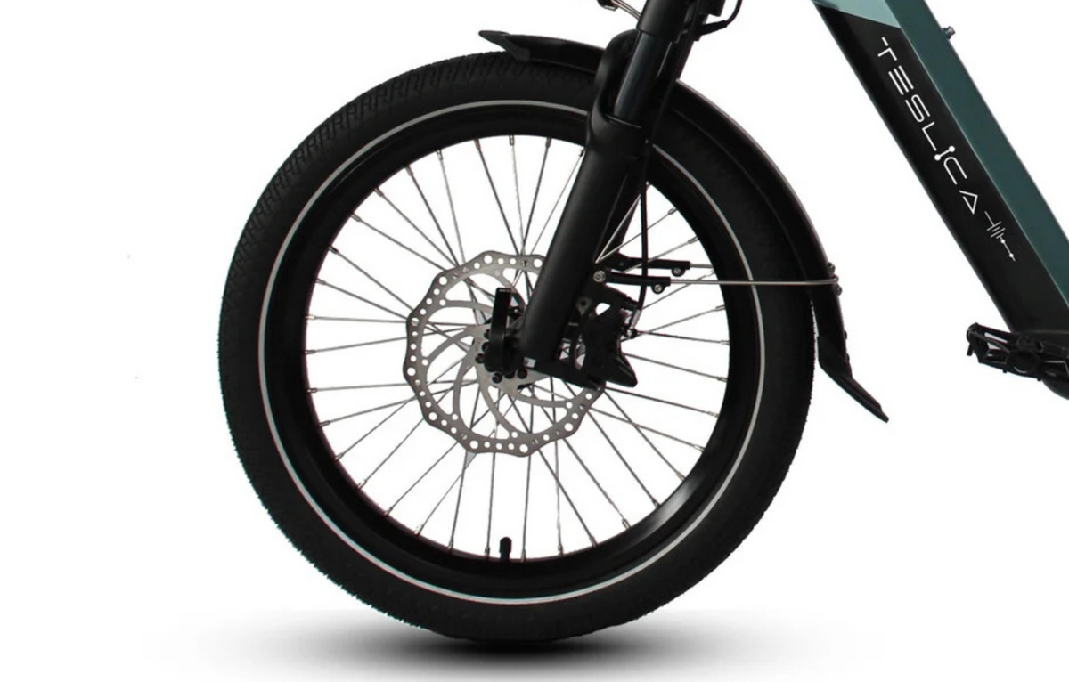 Three hydraulic disc brakes